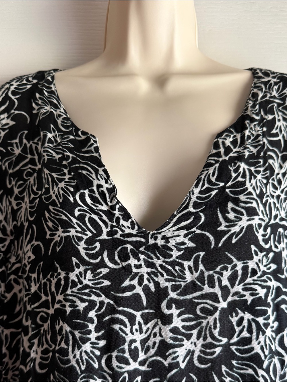 Soft Surroundings Beach Tunic Swim Coverup - Picture 3 of 8